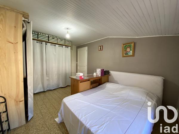 Maison de ville 5 pièces de 124 m² à Cuges-les-Pins (13780)