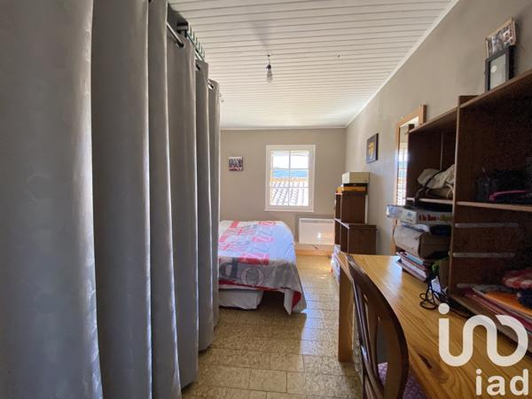 Maison de ville 5 pièces de 124 m² à Cuges-les-Pins (13780)