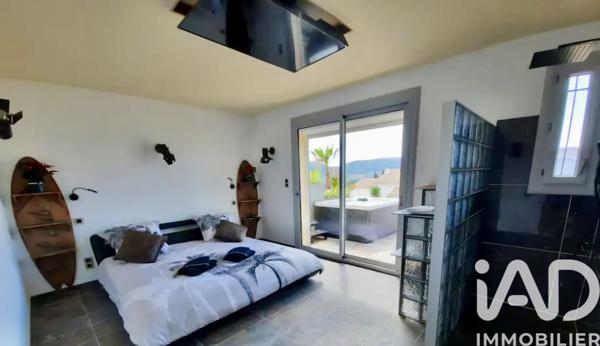 Maison à vendre 12 pièces 230 m² Cassis