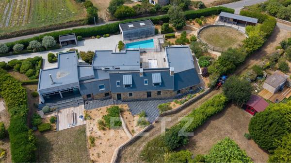 À vendre – Propriété de caractère avec vue mer, accès direct à la plage et prestations haut de gamme
