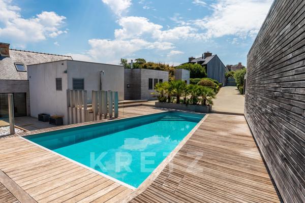 À vendre – Propriété de caractère avec vue mer, accès direct à la plage et prestations haut de gamme