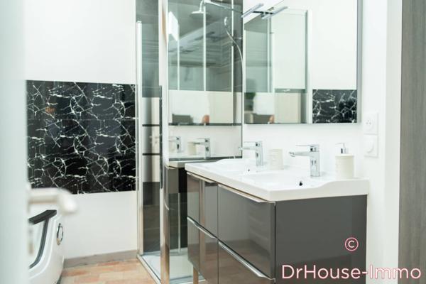 Immeuble à vendre 14 pièces de 340 m²