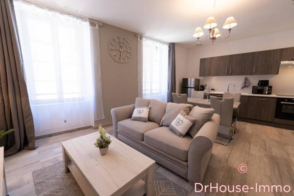 Immeuble à vendre 14 pièces de 340 m²