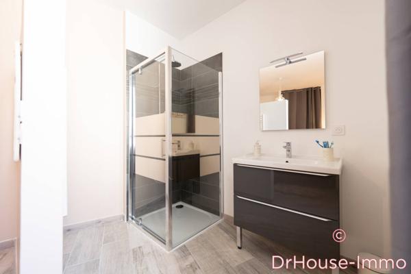Immeuble à vendre 14 pièces de 340 m²