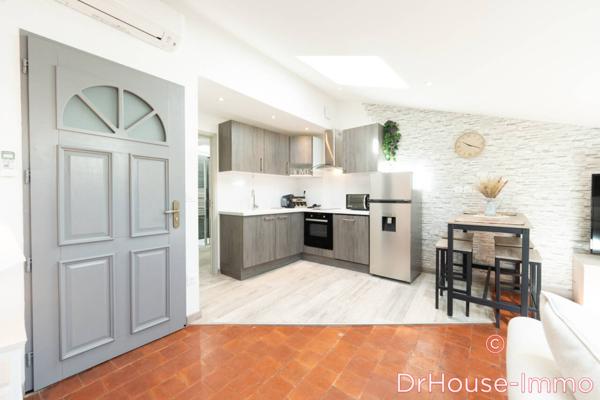 Immeuble à vendre 14 pièces de 340 m²