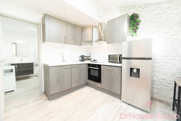 Immeuble à vendre 14 pièces de 340 m²