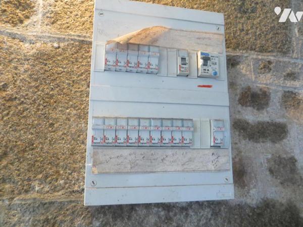 A 10km de VIRE NORMANDIE et 7km de SOURDEVAL