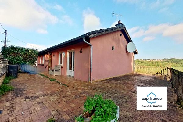 Maison de plain-pied avec sous-sol complet et grand terrain – Vue dégagée !