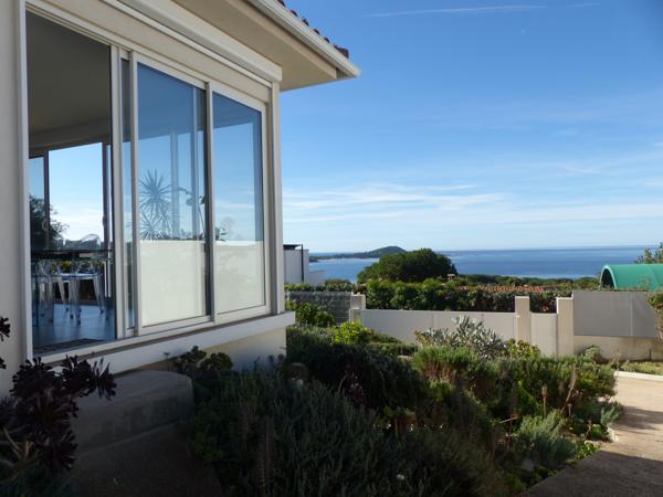 Charmante villa de 137m² de plain pied Agosta Plage belle vue mer.  Albitreccia (20128)