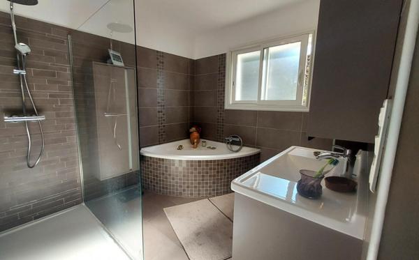 Charmante villa de 137m² de plain pied Agosta Plage belle vue mer.  Albitreccia (20128)