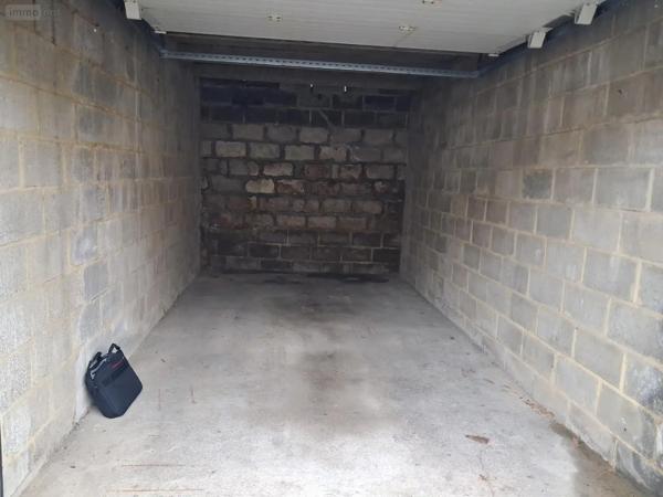 Location - Garage et parking Laval 53000 1 pièce 14 m 2