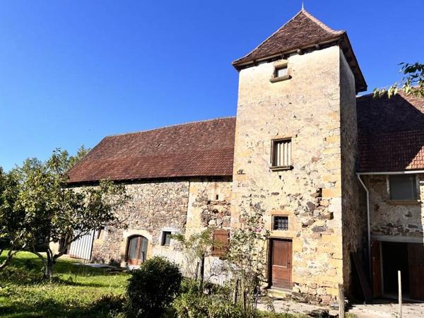 Grange à vendre |  Altillac |  3 pièces | 200 m²