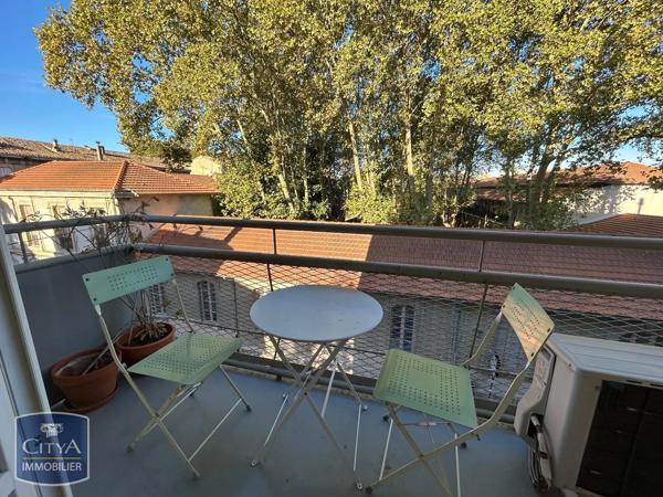 Appartement à louer 4 pièces 82.68m² Avignon (84000)