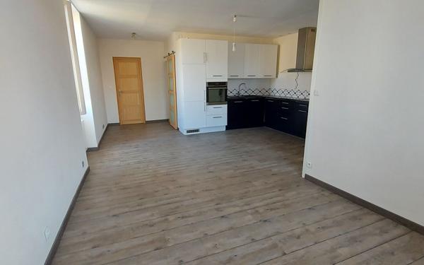 Appartement à louer    3 pièces •  Villefranche-sur-Saône