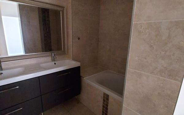 Appartement à louer    3 pièces •  Villefranche-sur-Saône