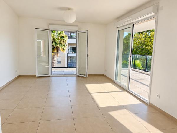 APPARTEMENT SANS TRAVAUX DANS COPROPRIETE RECENTE