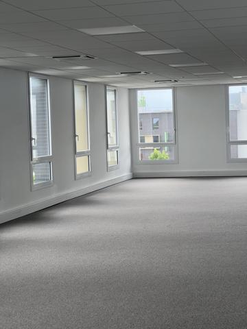 Bureaux à vendre à GUYANCOURT 78280