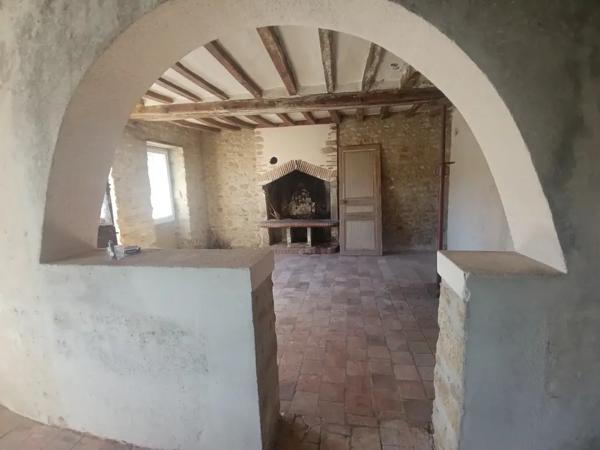 Maison à renover avec jardin
