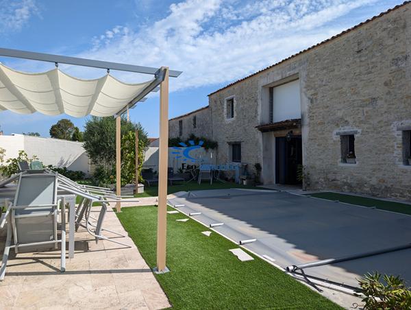 EXCLUSIVITE MAISON CHARENTAISE 4 CHAMBBRES GARAGE PISCINE  Marans