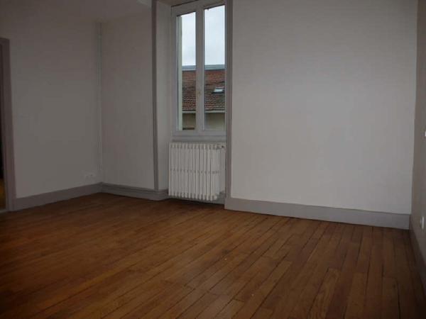 APPARTEMENT OYONNAX - 3 pièce(s) - 62.29 m²
