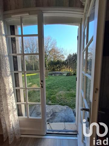 Maison traditionnelle 7 pièces de 190 m² à Étaules (17750)