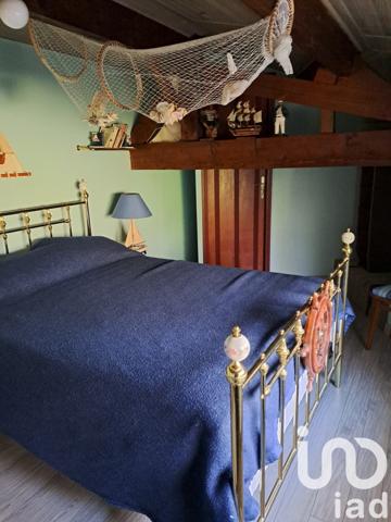 Maison traditionnelle 7 pièces de 190 m² à Étaules (17750)