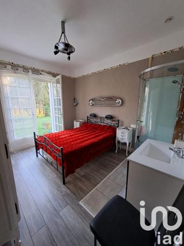 Maison traditionnelle 7 pièces de 190 m² à Étaules (17750)