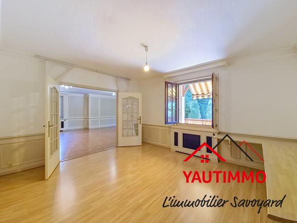CRANVES-SALES – Maison 243 m² – Terrain 860 m² – 5 chambres – Possibilité 2 appartements – Grand garage