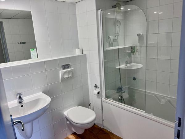 Antibes (06600) A vendre sur Antibes 2 pièces avec terrasse et parking privatif