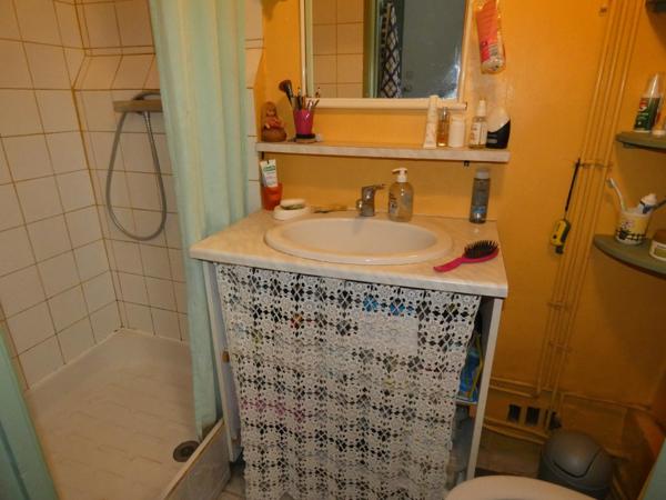 Maison de ville plain pied 102m² sur terrain arboré de 261m² avec garage