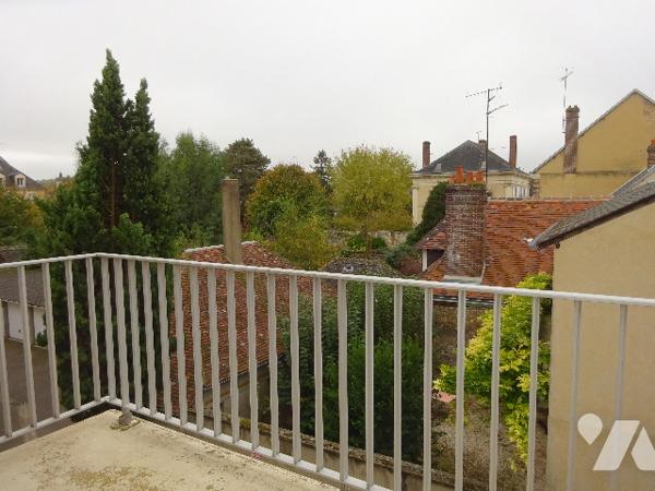 APPARTEMENT F2 LOUE AU CENTRE DE NOGENT LE ROTROU