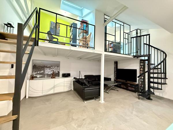 Appartement style loft - Hyper Centre Reims