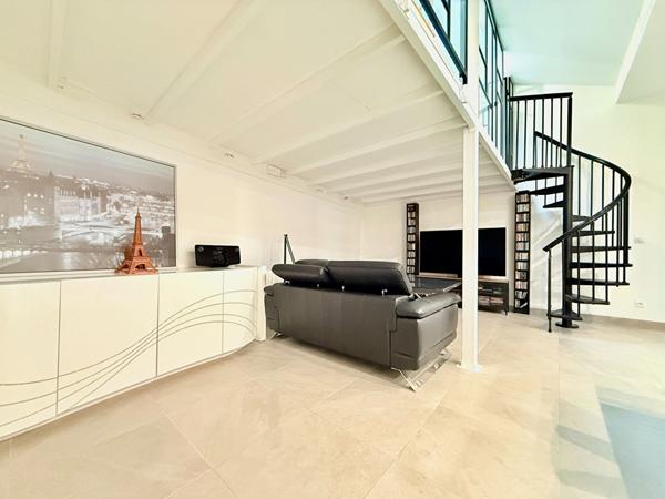 Appartement style loft - Hyper Centre Reims