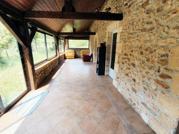 MAISON EN PIERRE A RESTAURER SUR 24474 m2