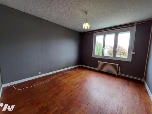 MAISON - 3 CHAMBRES + BUREAU - JARDIN