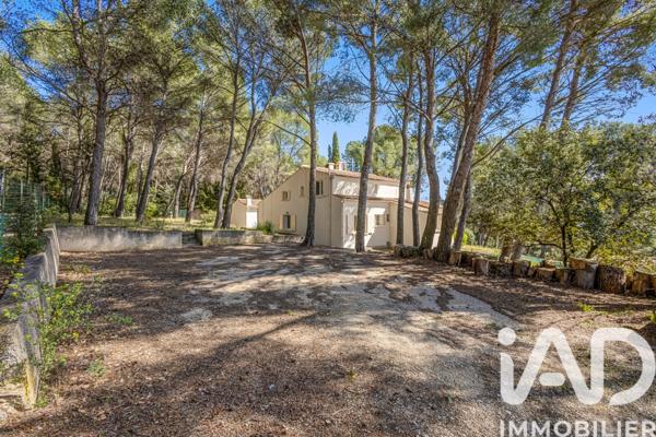 Maison à vendre 6 pièces 170 m² Éguilles