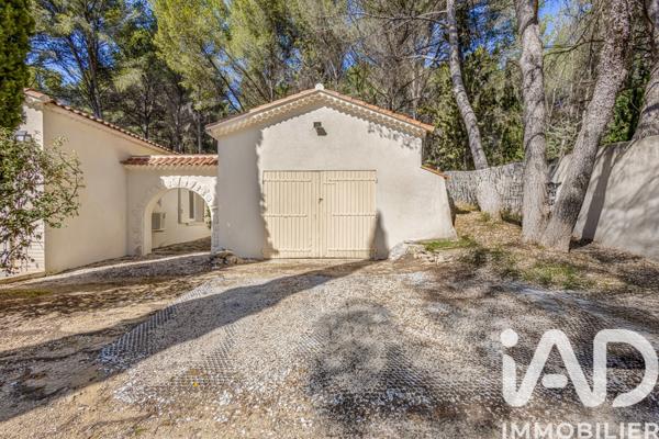 Maison à vendre 6 pièces 170 m² Éguilles