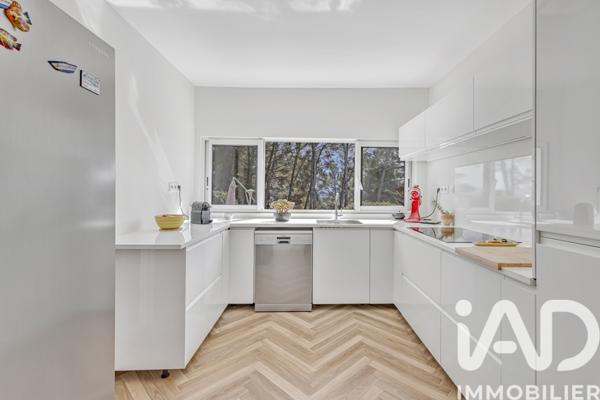 Maison à vendre 6 pièces 170 m² Éguilles