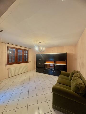 LES SORINIERES : Grande Maison Familiale à rénover en plein coeur du bourg