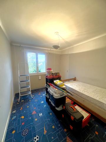 LES SORINIERES : Grande Maison Familiale à rénover en plein coeur du bourg