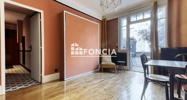 Location Studio meublé 27.8 m² - Paris 75016