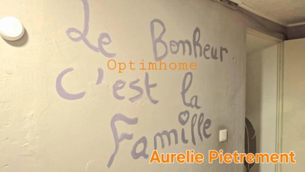 Maison de 181m², 4 chambres à rénover avec terrasse couverte et grand terrain.