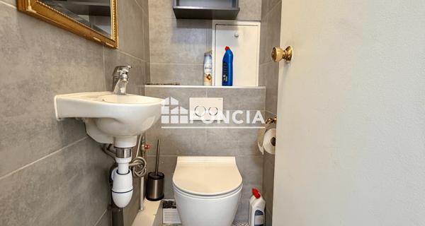 À vendre Appartement 2 pièces 48.5 m² - Paris 75015