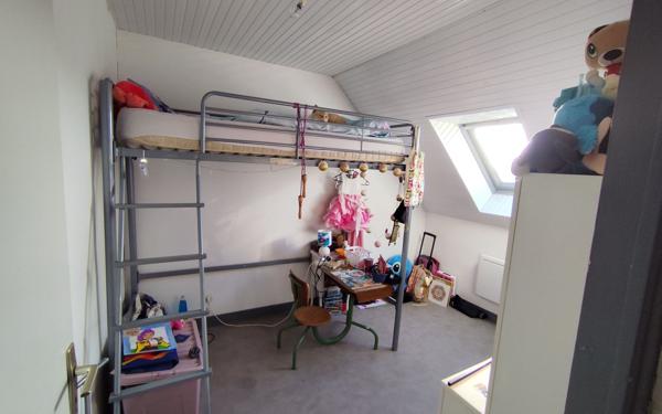 Appartement à louer    3 pièces • 72,14 m2 Pleyber-Christ