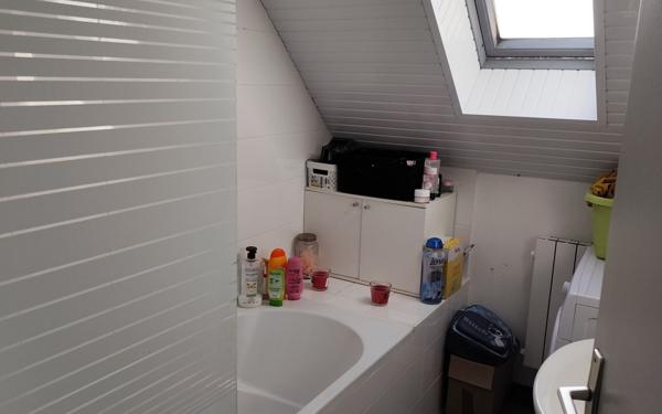 Appartement à louer    3 pièces • 72,14 m2 Pleyber-Christ