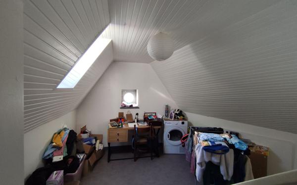 Appartement à louer    3 pièces • 72,14 m2 Pleyber-Christ