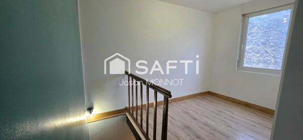 Maison entièrement rénovée À Leuglay