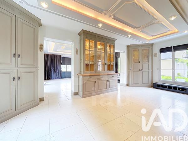 Maison à vendre 14 pièces 620 m² Magny-le-Hongre