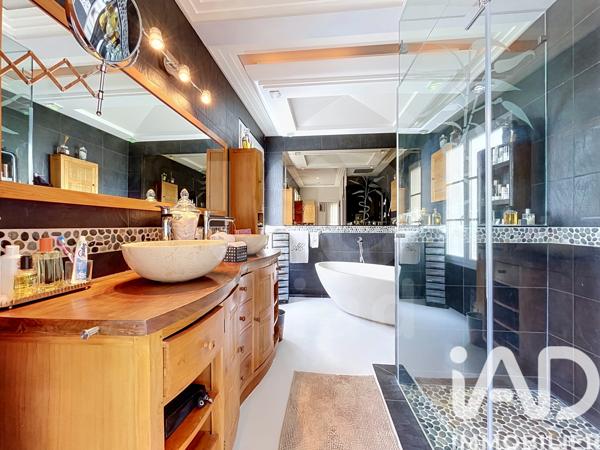 Maison à vendre 14 pièces 620 m² Magny-le-Hongre