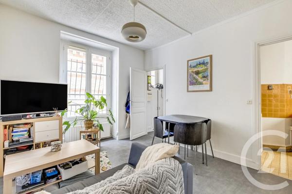 Appartement F2 à vendre  2 pièces - 30,74 m 2   PARIS  - 75015